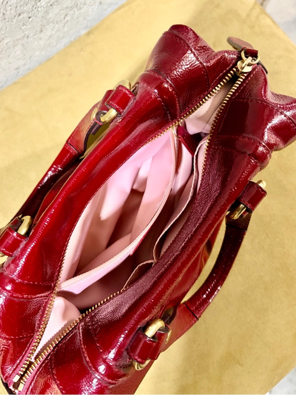 Coach Red Patent Leather Shoulder Satchel with Gold Hardware, versatile straps - Picture 6 of 7